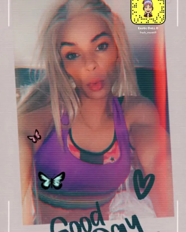 Prettylillady OnlyFans Blonde Creator