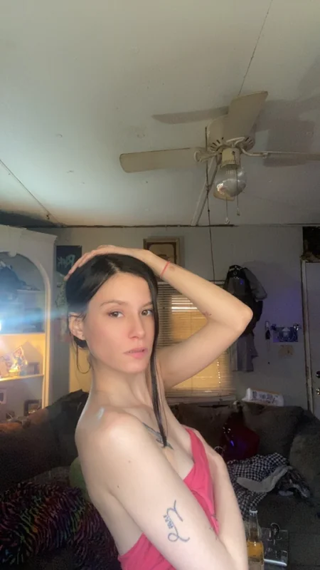 Renee Allison OnlyFans slim tattooed creator