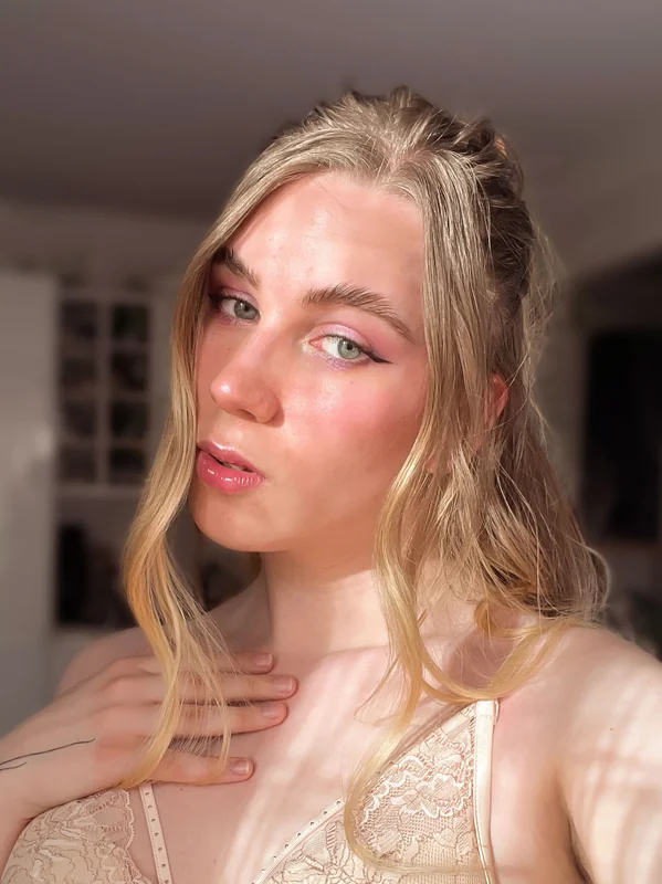 Qtee Foxx OnlyFans Swedish trans creator