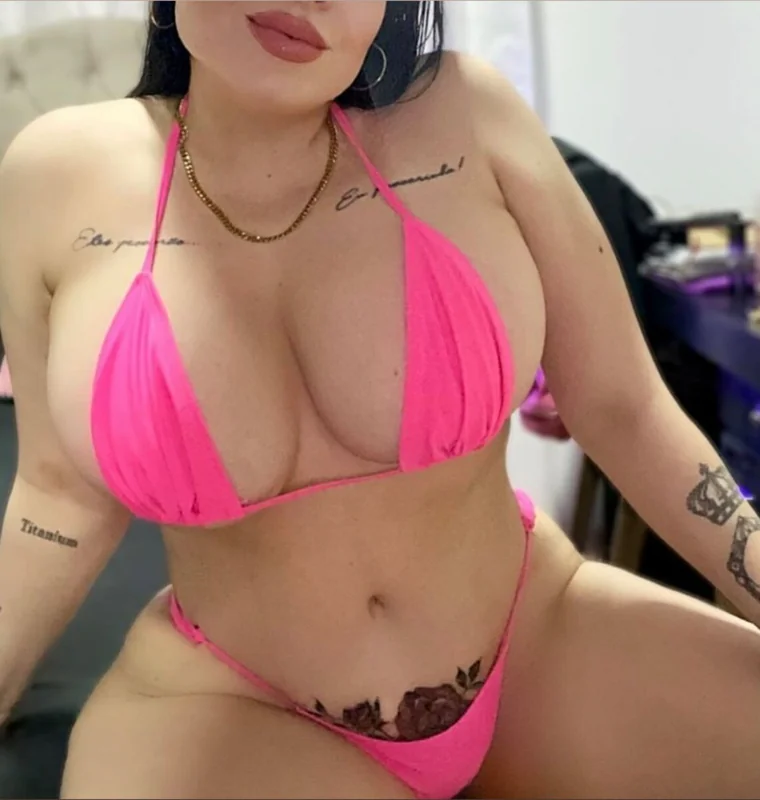 QUEEN RAINHA OnlyFans uncensored content