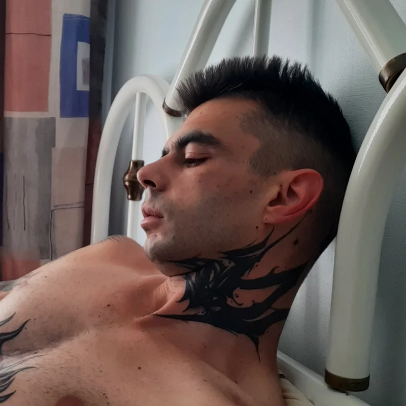 Qwerius OnlyFans Athletic Male Creator