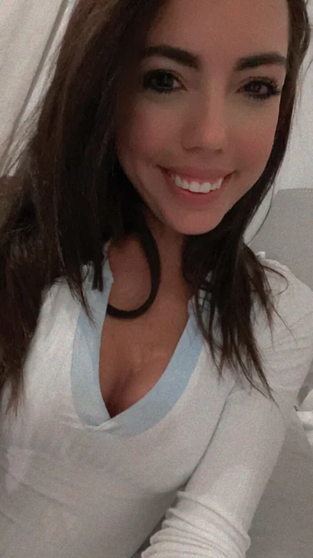 Rachel Rivers OnlyFans creator with exclusive content