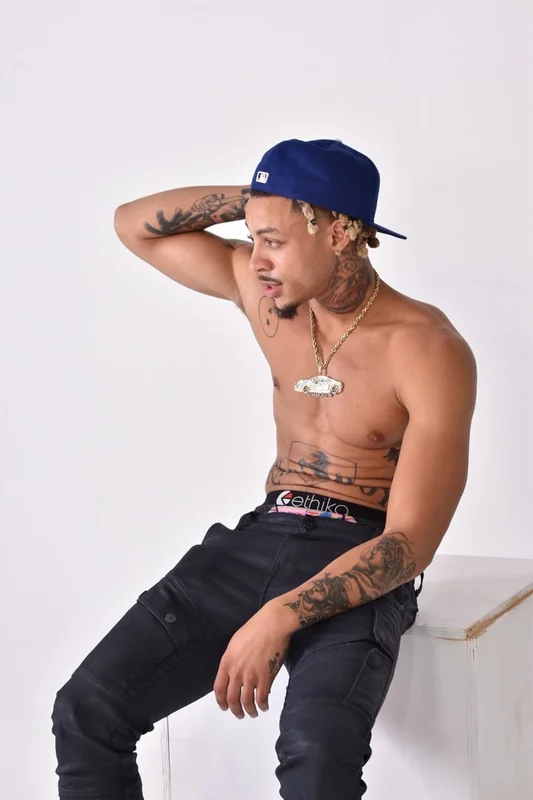 Rariboyspin OnlyFans Slim Tattooed Male