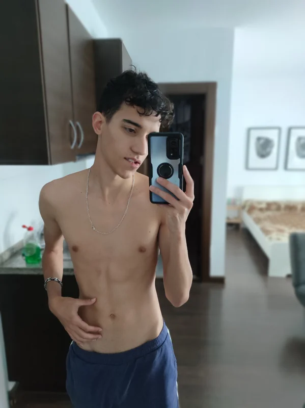 raulitoxx20free OnlyFans creator with exclusive content.