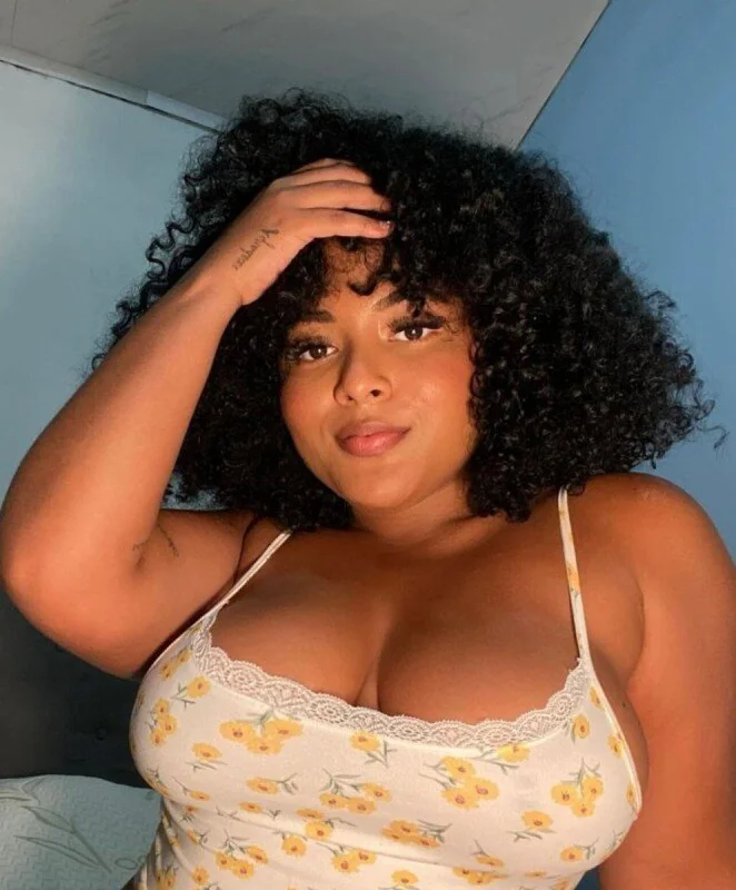 Raychelle m OnlyFans creator with exclusive content