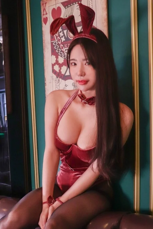 Real Ass Bunny OnlyFans Korean glamour model