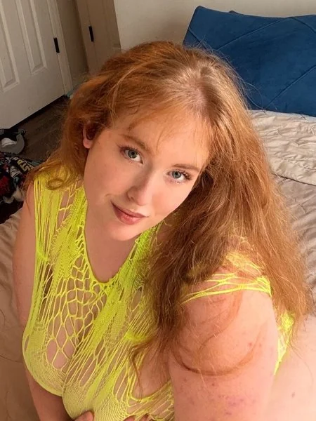 redheadedhoneydoll OnlyFans creator with sweet content