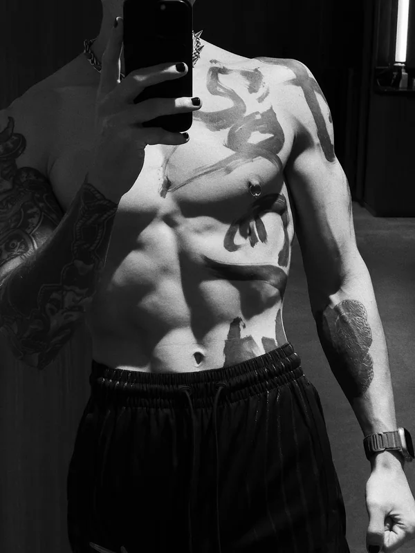 Remixedty OnlyFans Hunky Creator
