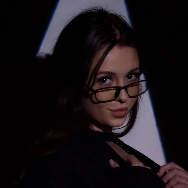 Ria Moore OnlyFans creator with a captivating personality