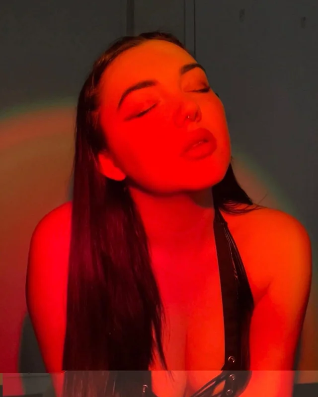 Rose OnlyFans creator with exclusive content