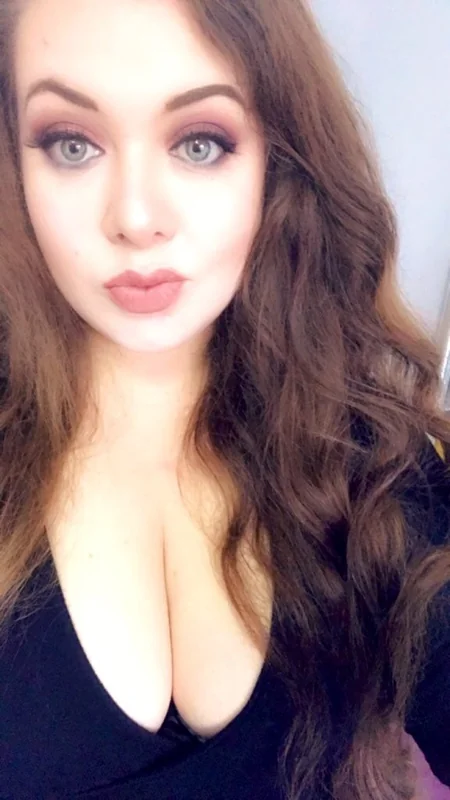 Rosie ✨ OnlyFans brunette beauty