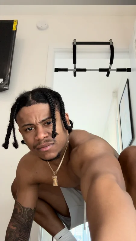 Lil D OnlyFans creator with a mixed content library
