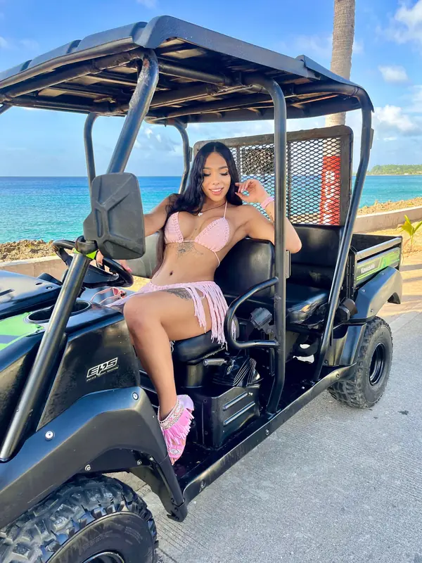 Salomé Cortés OnlyFans creator with custom videos