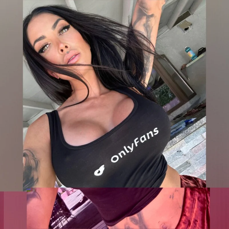 Sania Mallory OnlyFans car girl