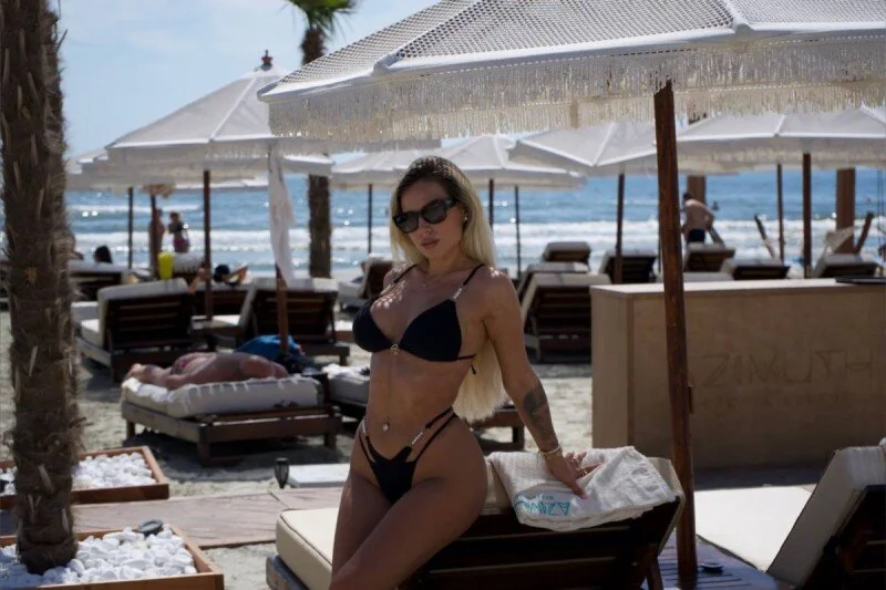 Sasha Angel OnlyFans blonde bombshell