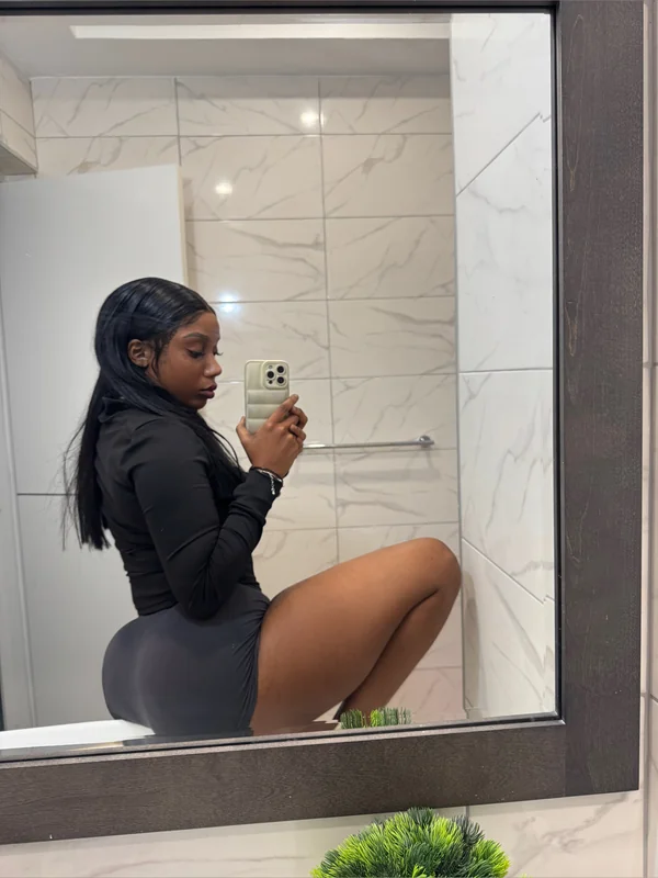 Sashiboo93 OnlyFans profile featuring exclusive content