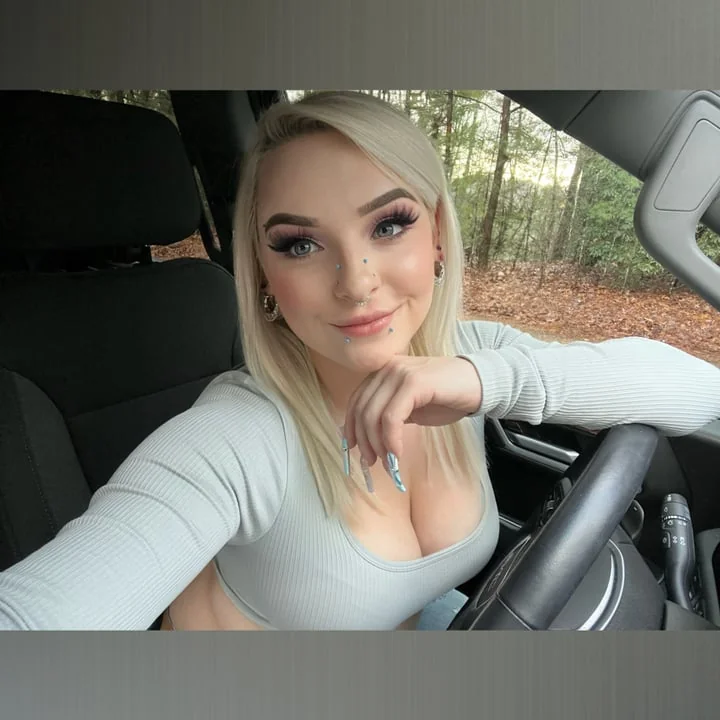 Sassy Salem OnlyFans Glamorous Creator