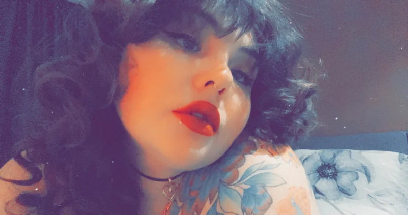 Roe OnlyFans tattooed and thicc creator