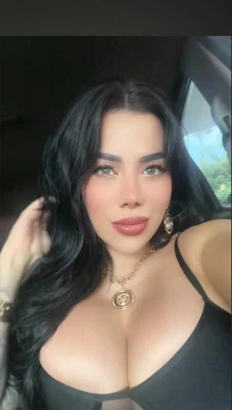 THE BIGGES CLITORIS IN THE WORLD OnlyFans creator with nudes