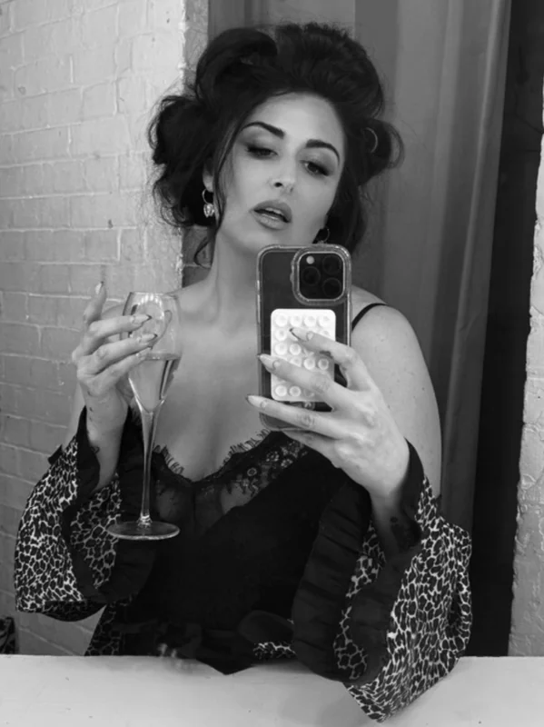 September634 OnlyFans creator with stunning content