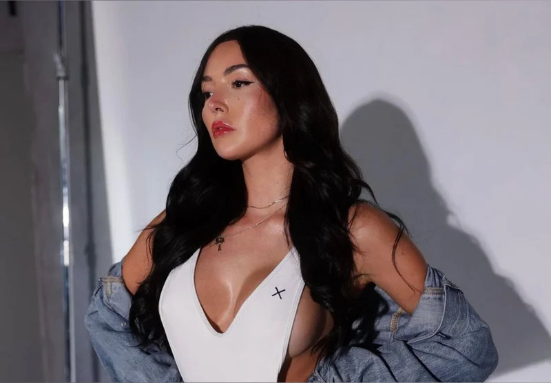 Serena Becker OnlyFans creator with stunning photos