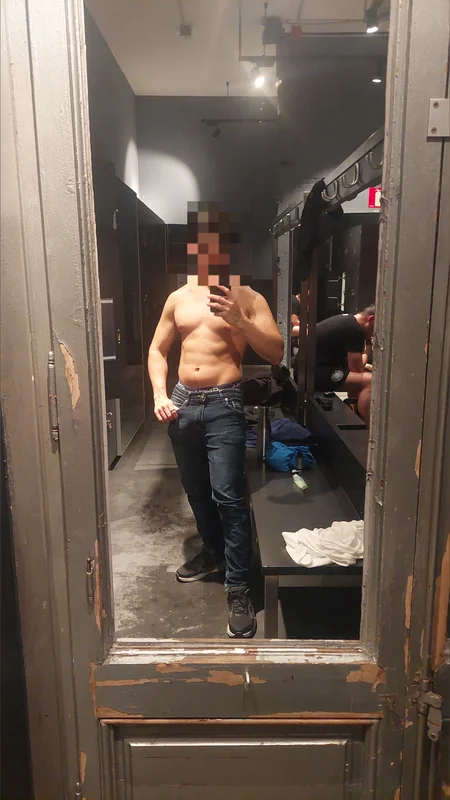 Libertine nudist 😝 OnlyFans creator sharing nudism content