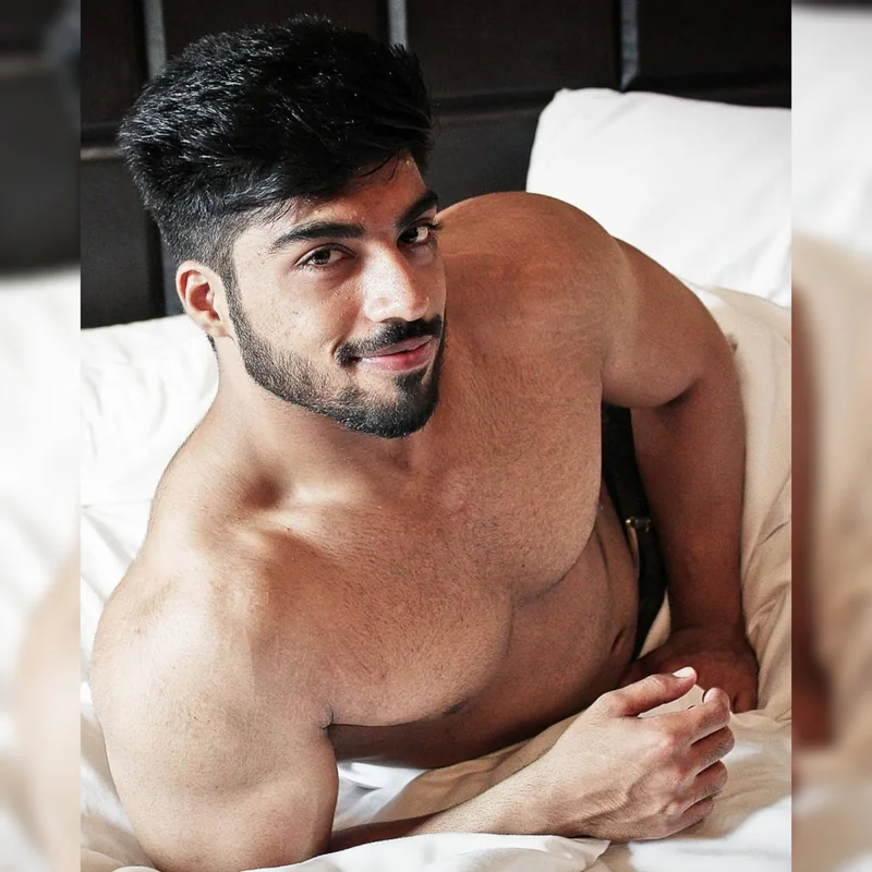 SexyMunda OnlyFans creator with spicy content