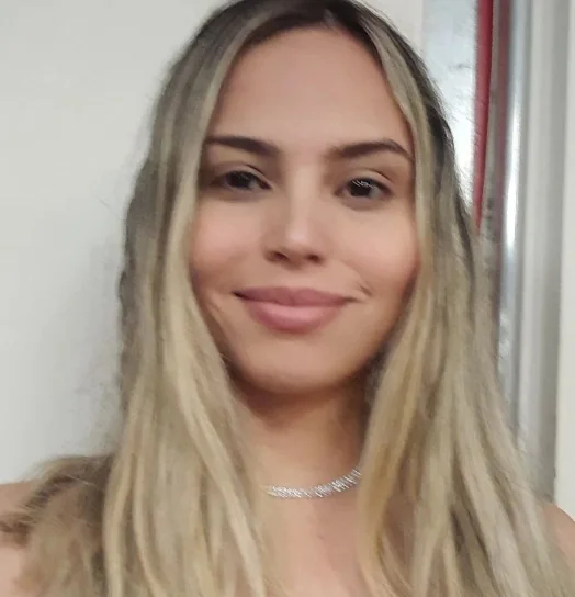 Carol OnlyFans student and pole dancer