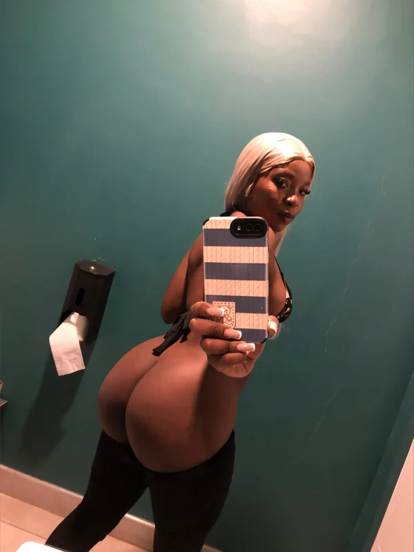 Sexyluu OnlyFans playful creator