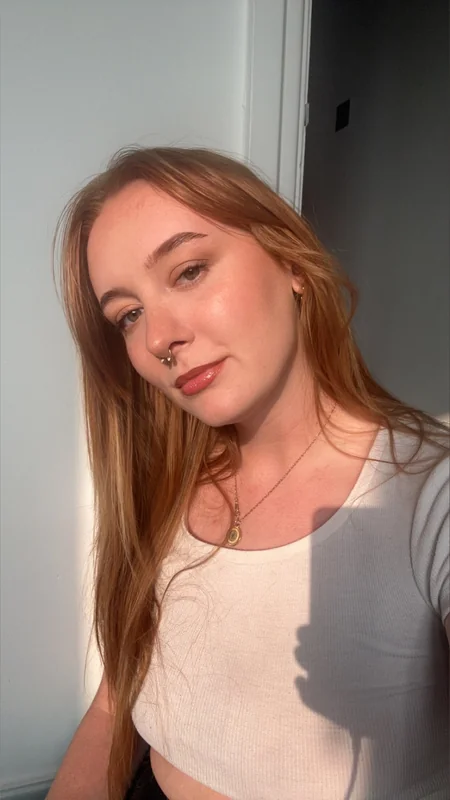 Shellytits OnlyFans creator with natural red hair
