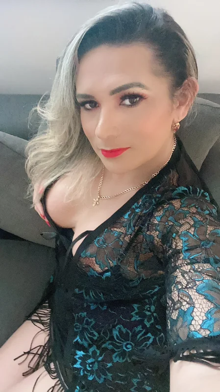 izadora venturine OnlyFans creator with engaging content