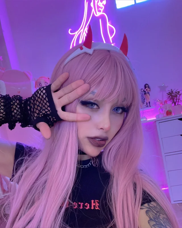 Shunli Mei OnlyFans erotic content creator