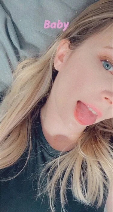 Cutie OnlyFans creator with petite features