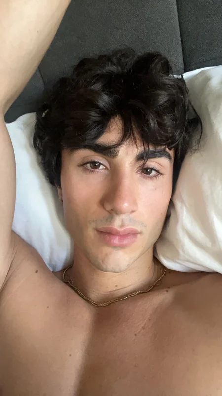 Sixxxpacksam OnlyFans creator with exclusive content