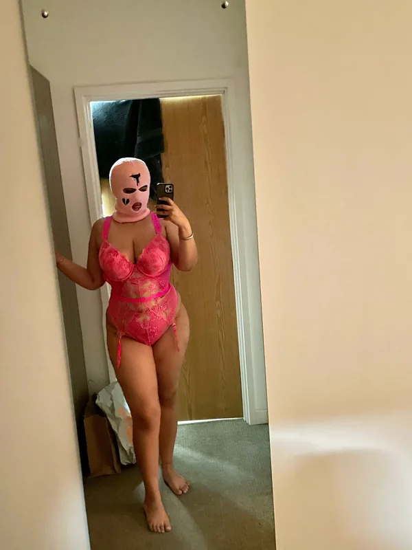 Skisgorl OnlyFans Minimalist Creator
