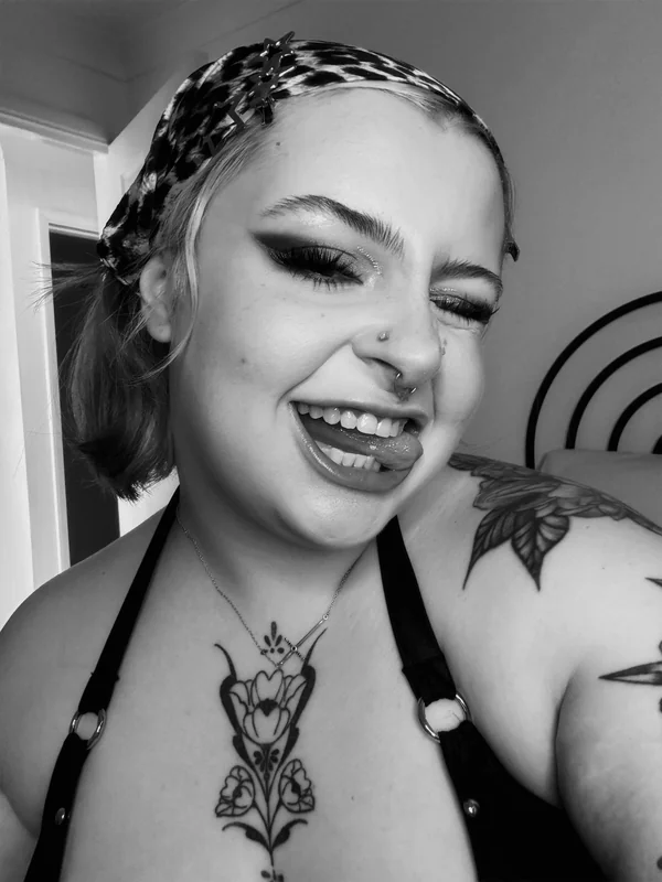 ceecee π OnlyFans creator with exclusive content