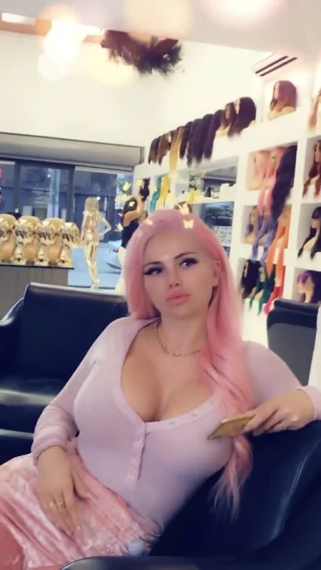 Snatxh OnlyFans uncensored mukbang creator