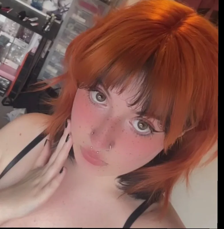 Soapykittys OnlyFans British emo girl