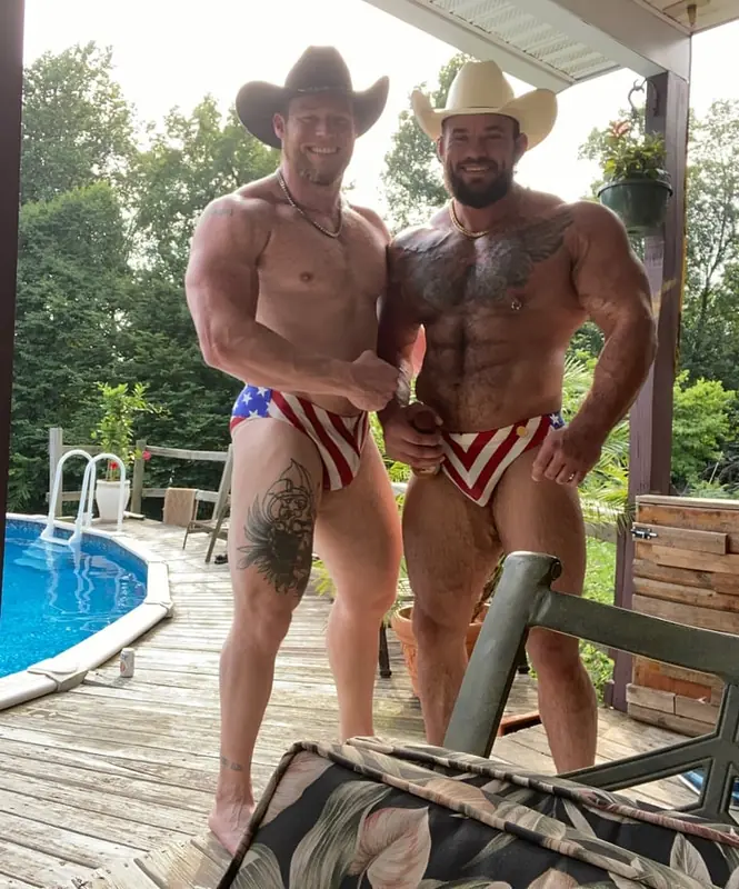 Southernbeastcakez OnlyFans muscular duo