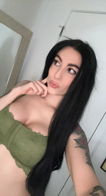 Sar OnlyFans College Girl