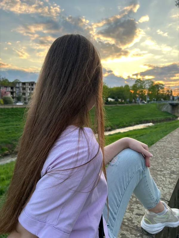 Stella OnlyFans Creator with Brunette Hair