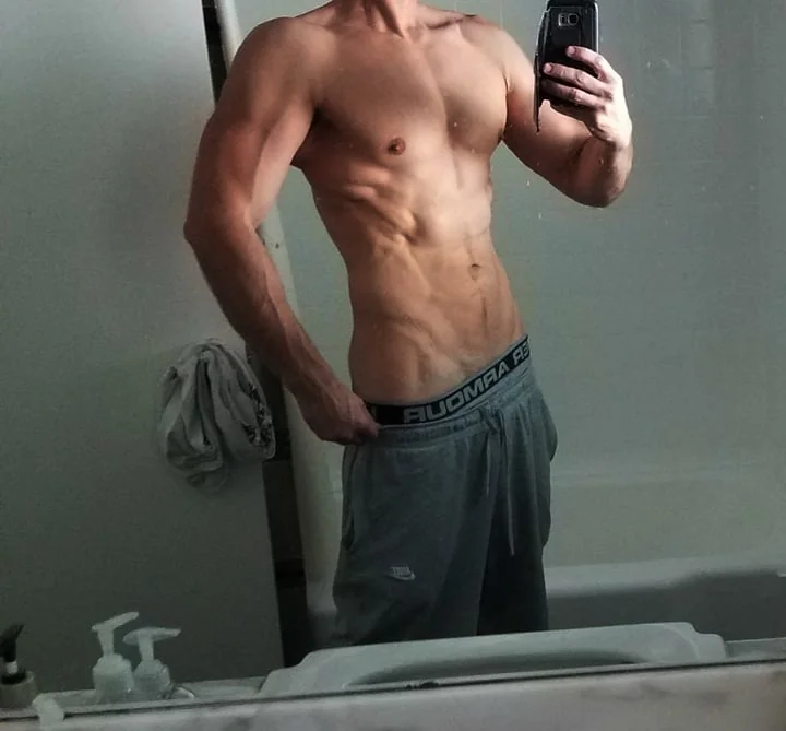 Sean Johnson OnlyFans athletic male creator