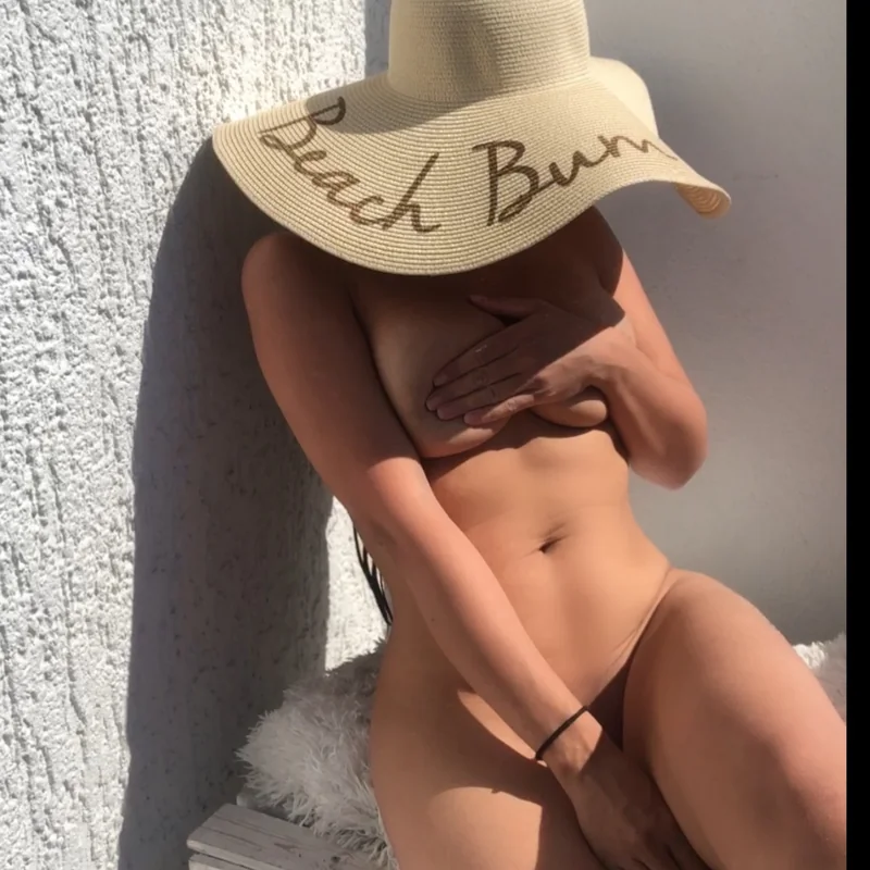 SummerWild OnlyFans creator with enticing content