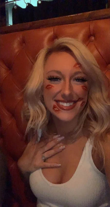Jane on OnlyFans Las Vegas bartender