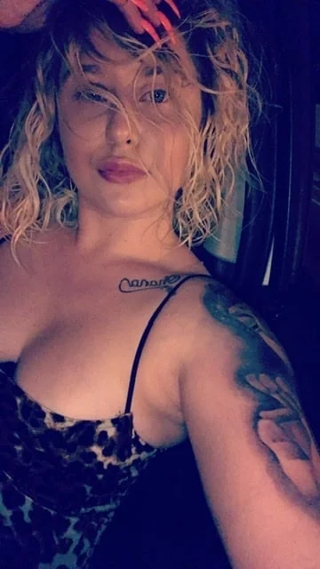 Sunshine1997 OnlyFans Blonde Curvy Creator