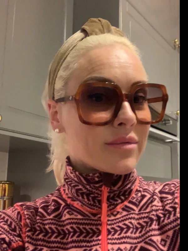 Swedishpetitmom OnlyFans profile picture - Swedish creator