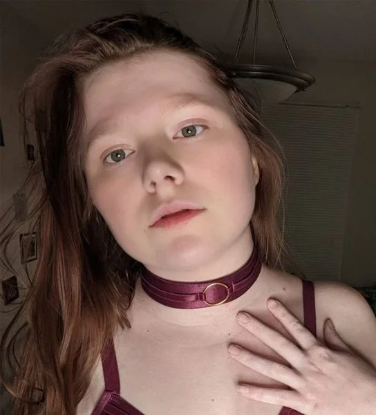 sweetlillie OnlyFans big booty redhead