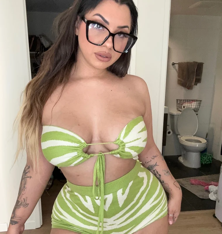 Cici OnlyFans Art Teacher with exclusive content