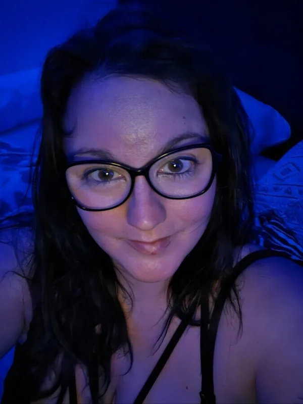 Swiss_BadBitch_VIP OnlyFans creator with sexy curves