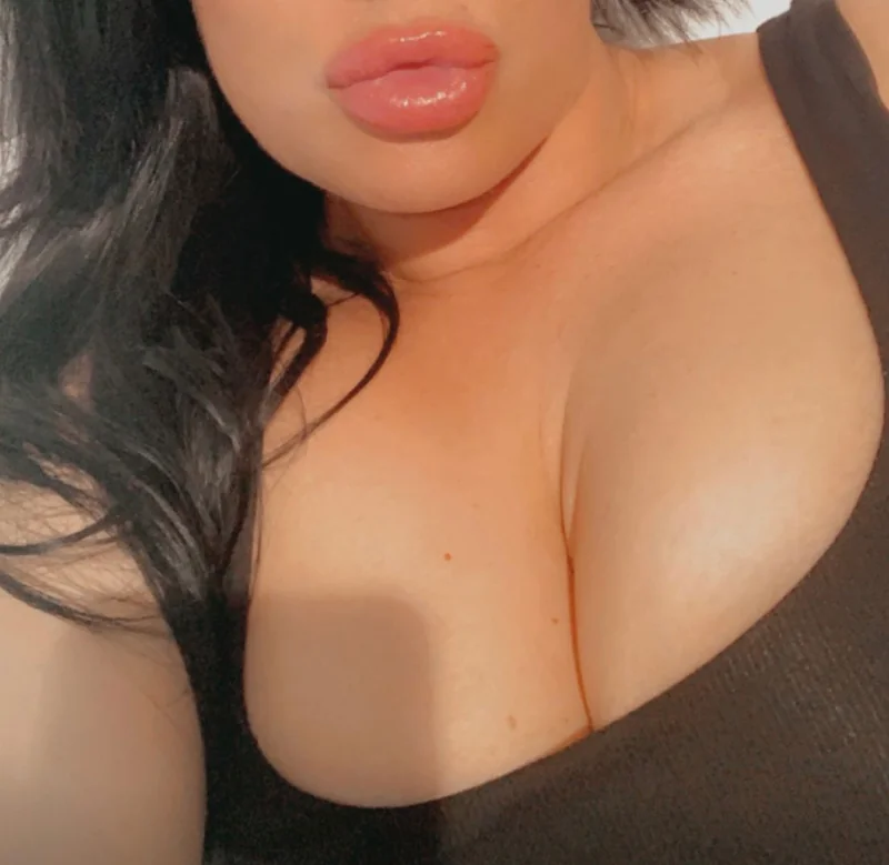Sydneyvogue OnlyFans cozy escape
